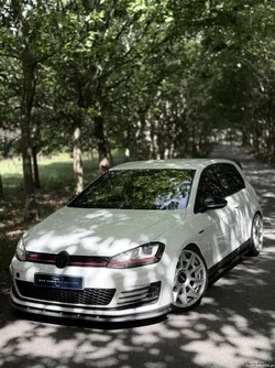 VW Golf 7 GTI Performance