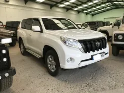 TOYOTA Land Cruiser D-4D GX