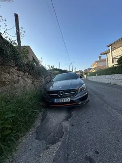 Mercedes-Benz CLA 220 Orange edition