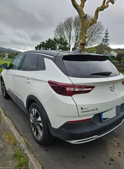 Opel Grandland X 1.2T 130cv