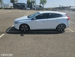 Volvo V40 2.0 D3 R-Design