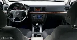 Opel Vectra GTS 2.2 DTi