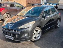 Peugeot 207 / 1.6 vti 120ch / bva / feline / toit panoramique