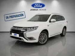 MITSUBISHI Outlander PHEV Kaiteki 4WD