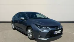 TOYOTA Corolla Sedán 125H Active Tech