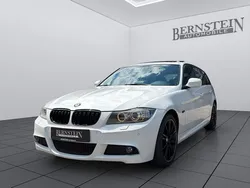 BMW 330i xDrive Touring 3.0 272CH - Historique D'Entretien Complet - Pack M - Toit Pano - Volant Sport - Sellerie Cuir - 185000KM