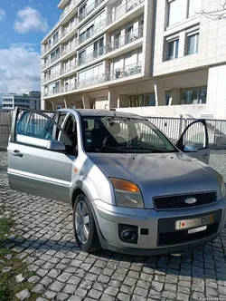 Ford Fusion Fusion+