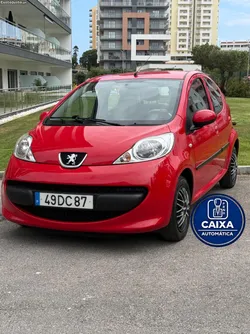 Peugeot 107 Peugeot 107 Caixa Automática Apenas 125 mil km Motor Toyota Nacional
