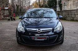 Opel Corsa 1.2 Black Edition (Desde 119 /Mês)