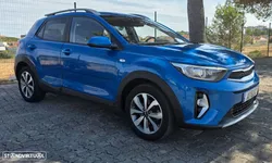 Kia Stonic 1.2 by FILA