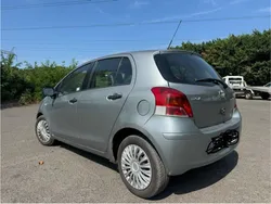 Toyota Yaris 1.3vitres électriques verrouillage centralisée