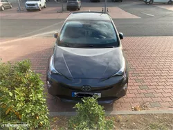 Toyota Prius 1.8 Luxury Pele