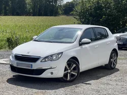 PEUGEOT 308 BERLINE 1.6 HDi | SORT DE REVISION - KIT DISTRIB FAIT