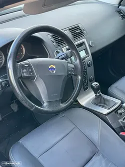 Volvo S40 2.0 D Nível 3