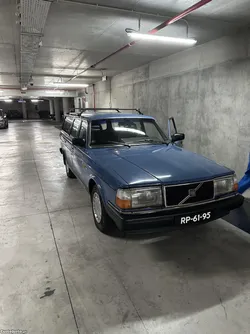 Volvo 240 GL Automático