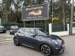 MINI John Cooper Works Auto Desportiva