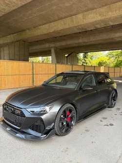 Audi RS6 Avant Quattro 4.0 TFSI V8