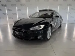 TESLA Model S 90D