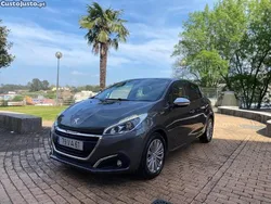 Peugeot 208 1.6 Style BlueHDi