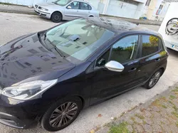 Peugeot 208 STYLE