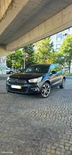 DS DS4