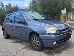 Renault Clio 1.2RT com D/assistida