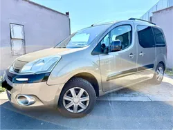 Citroen berlingo 1.6hdi 115cv xtr multispace 4 toit panoramique, bluetooth , régulateur , clim etc…