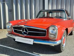 Mercedes-Benz 230 SL