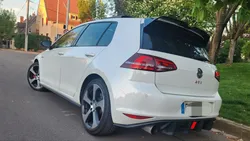 Golf VII GTI châssis sport 2.0 performance 220 CV DIN full options état irréprochable