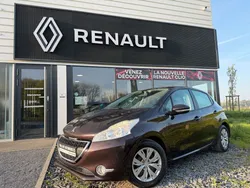 A saisir peugeot 208 allure 1.4 hdi 68 * 04/2012 * 102 489 km * garantie 6 mois * 8 290