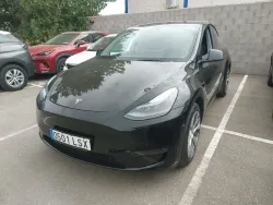 TESLA Model Y Gran Autonomia AWD