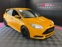 FORD Focus MK3 ST 2.0 SCTi EcoBoost 250 cv / REGULATEUR / SIEGES CHAUFFANTS / XENON
