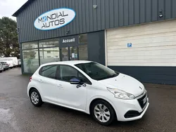 Peugeot 208 68cv 5 portes 5 places 97500 kms 09/2018 ct ok garantie 12 mois