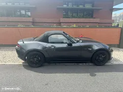 Mazda MX-5 1.5 RF Sky-G Evolve HS Navi