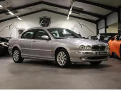 Jaguar x-type 2.5 v6 197 bva / nombreux frais recents / peinture complete neuve
