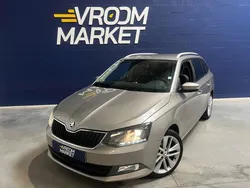 SKODA Fabia 1.4 D 90ch Style Green Tech - 2015 - Suivi complet - Jantes alliage - LED