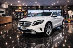 Mercedes gla 180 d sensation 7g-dct