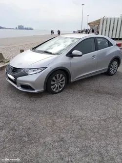 Honda Civic 2.2 i-DTEC Sport