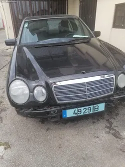 Mercedes-Benz E 220 classic