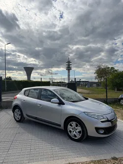 RENAULT Megane III EXPRESSION AUTOMATIQUE b