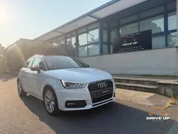 Audi A1 Phase 2 Sportback 1.6 TDI 16V S-Tronic 116 cv Boîte auto AMBITION LUXE