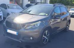 PEUGEOT 2008 1.6L BlueHDI BVM6 120 GT-LINE + Toit vitré panoramique et vélum électrique