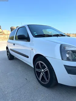 Renault Clio (Sbtj05)