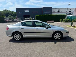 Peugeot 408 1.8 117cv