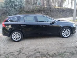 Volvo V60 2.0 D4 181CV MOMENTUM GEARTRONIC - FULL EXTRAS - C/ GARANTIA - COMO NOVA - "Preço Imbatível"