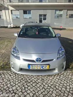 Toyota Prius 1.8 Premium+Pele+GPS