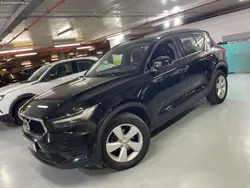 Volvo XC40 1.5 T2 MOMENTUM CORE