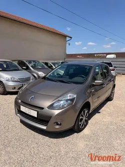 Renault Clio 1.2 TCE 100 DYNAMIQUE TOMTOMIII 1.2 16V 100 CH DYNAMIQUE TOM TOM