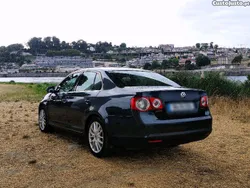 VW Jetta 2.0 TDi (140cv)