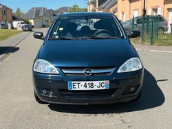 Opel corsa boite auto 172000 km 1.2i 75ch crit air 2